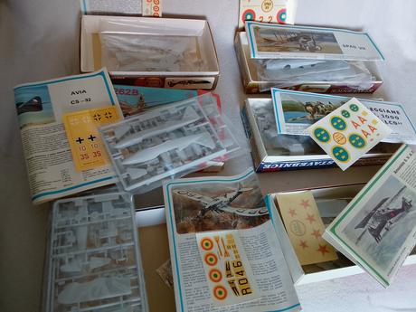 Plastikové modely kovozávody prostejov, smer, reve, 