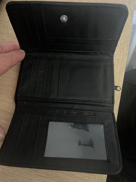 Dámska peňaženka, 