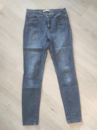 Darujem k nakupu, clockhouse,38