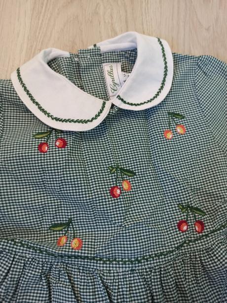 Vyšívané šatky zelené, 98