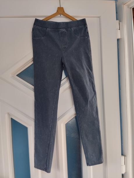 Rifl.džegíny, reserved,146