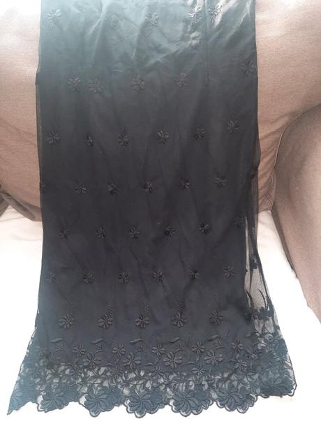 Cierne saty c. 38, m