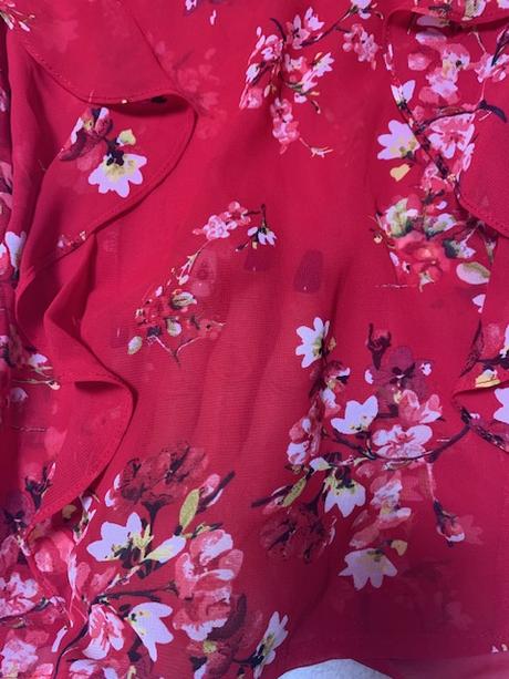 Šifónová blúzka červená s kvetmi a volánmi h&m, h&m,m / s