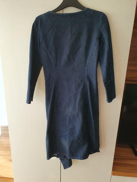 Rifľové šaty armani, armani,40