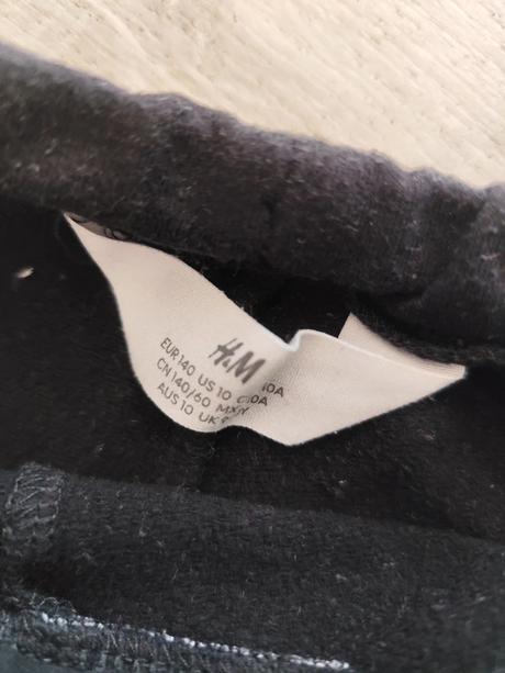 Zvonové legíny, h&m,134