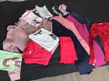 Balík dievčenského oblečenia 134, 122–134