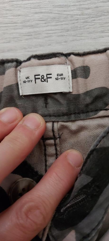 Maskáčové kapsáčové kraťasy, f&f,140