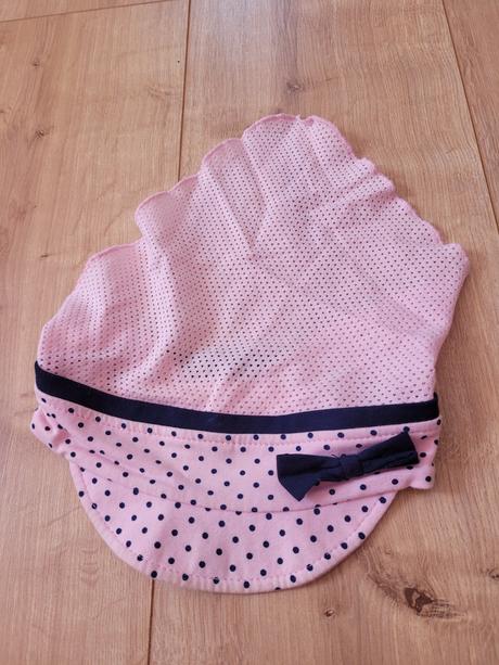 Lahucka šatka na leto, 86