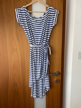 Ľahké letné šaty,