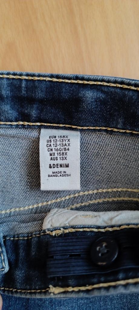 Šortky, h&m,152