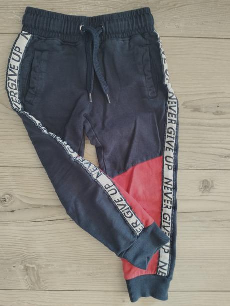 Tepláky, dopodopo,104