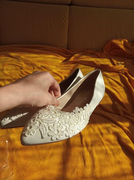 Biele slávnostné topánky, 37