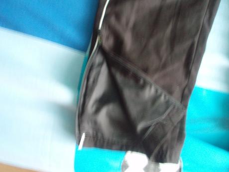 Tepláky (pribalím kraťasy), 122