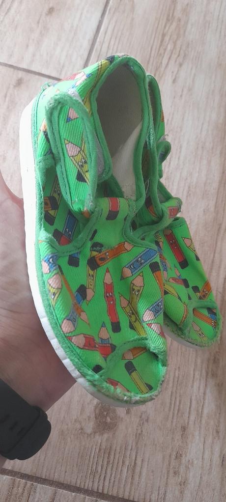 Balík topánok mcqueen 23, 23