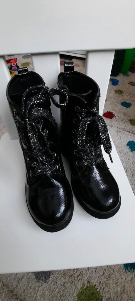 Členkové čižmy, 31