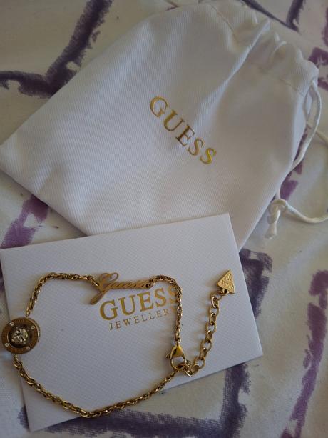 Guess náramok, guess