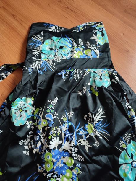 Dievčenské šaty, s