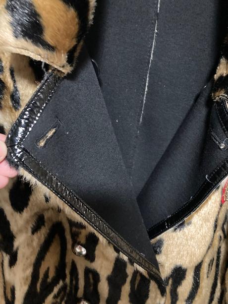 Extravagantny kabat, m