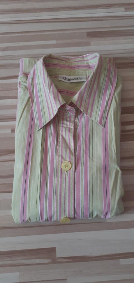 Pásikava košeľa, 42