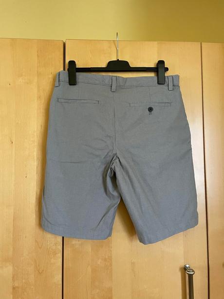 Elegantné pánske šortky w 32, značky banana rebubl, 32