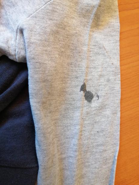 Predám 2ks tričká + tepláky, 86–98