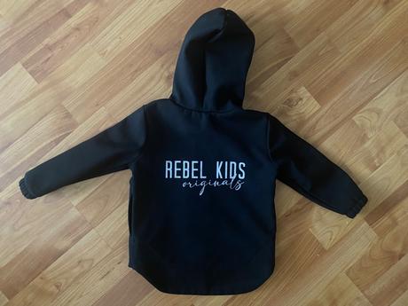 Rebel bunda, rebel kids,86