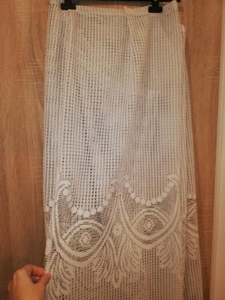 Staršia retro hrubšia záclona,