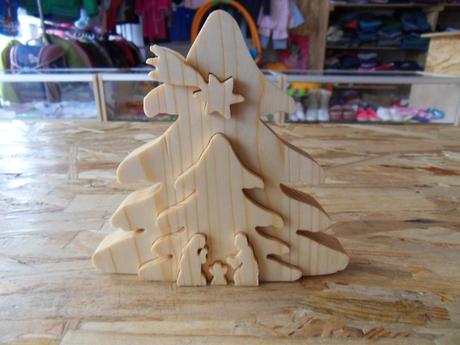 Vianočná dekorácia z dreveného masívu,