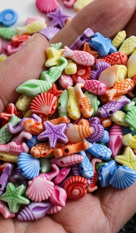 Korálky 100 ks veľkosť 1cm,