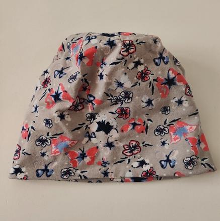 Tenká čiapočka, 86