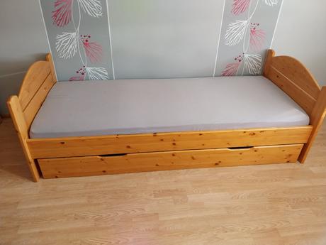 Posteľ jednolôžková, šírka (cm): 90,dĺžka (cm): 200