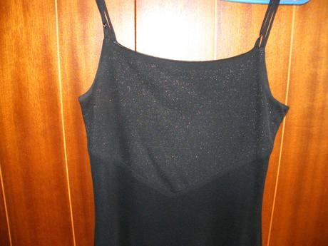 Čierne dlhé spoločenské šaty, 36