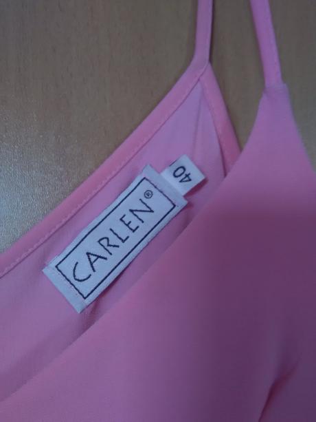 Elegantné šaty, 40