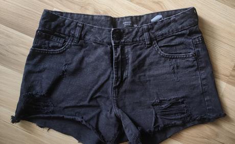 Dámske šortky veľkosť 38, reserved,38
