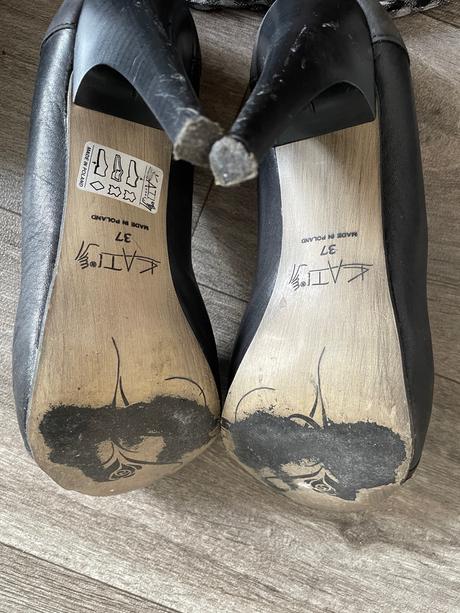 Pravé kožené čierne lodičky, 37