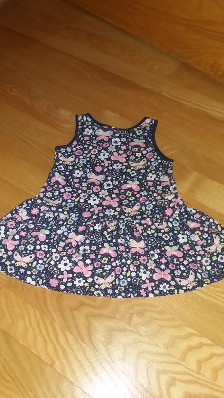 Motylikovo-kvetovane saty, h&m,80