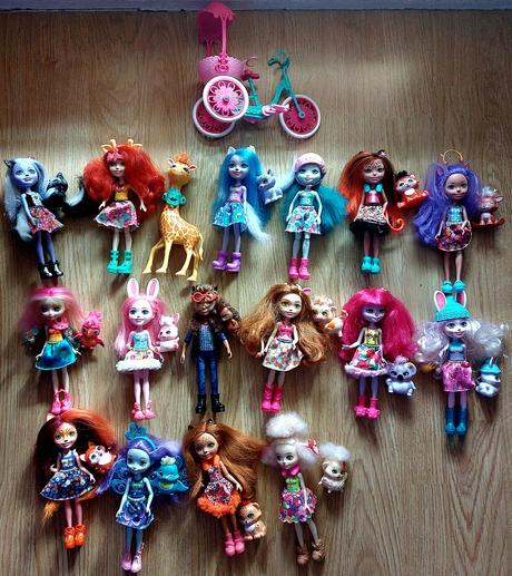 Domcek enchantimals v super stave + 1 babika,