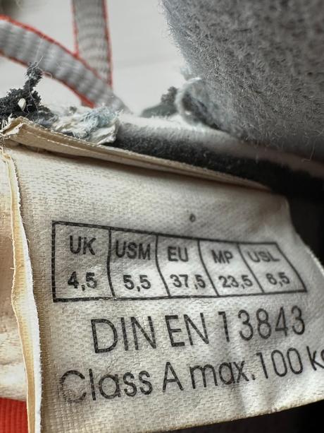 Kolieskove korcule 37,5, fila,37