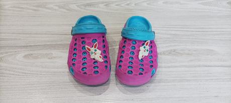 Dievčenské šľapky 28, 28