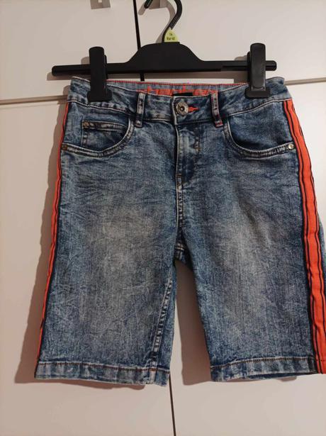 Riflové kraťasy, chapter young,146