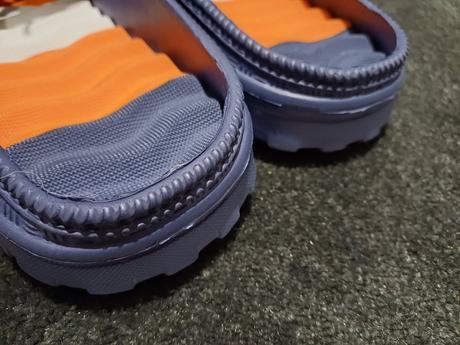 Gumene crocsy v.45, 45