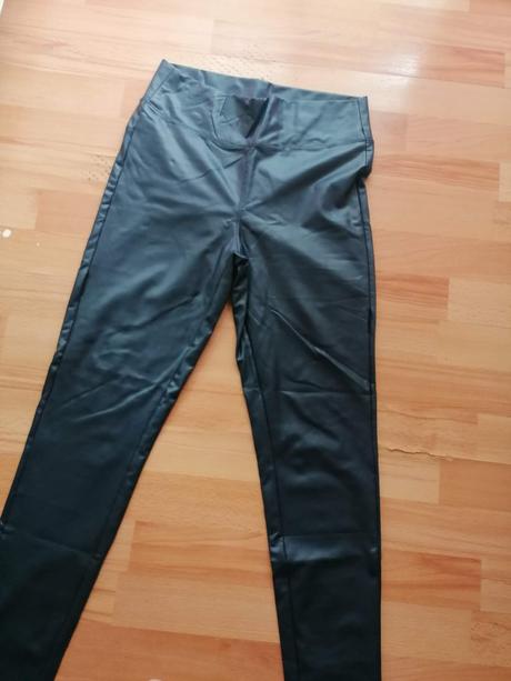 Navy koženkové legíny, m