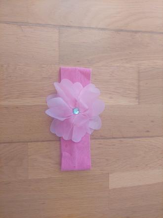 Dievčenská čelenka, 98