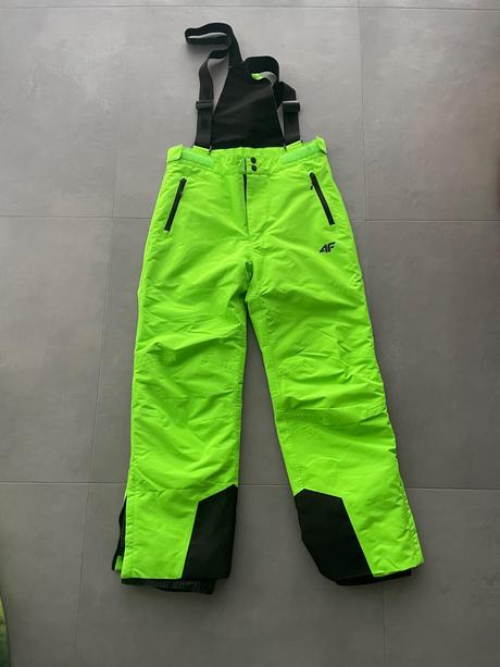 Lyžiarske oteplovačky, 164