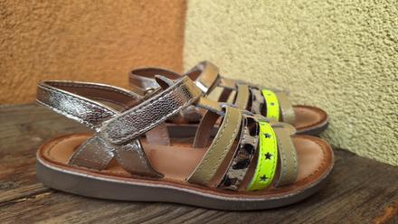 Kožené sandále, 29