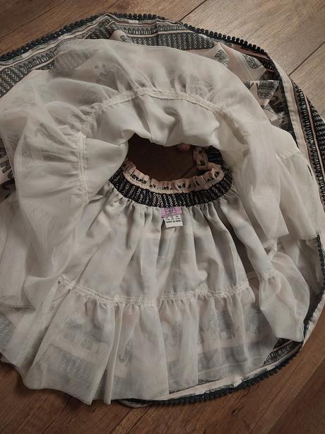 Sukna so spodnickou, f&f,104