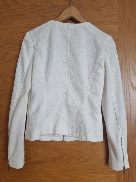 Športovo elegantná bundička sako, s