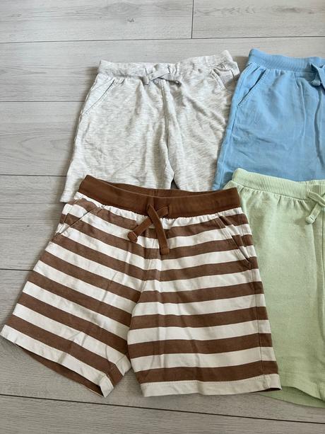 Kraťasy cena spolu, sinsay,140