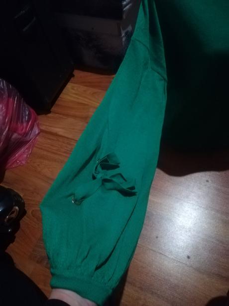 Zelený jemnučký pulovrik veľ.l, reserved,l