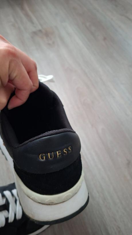 Guess tenisky, guess,40